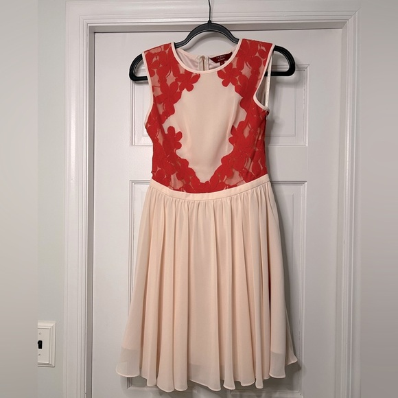 TED BAKER • CORAL LACE FIT & FLARE DRESS - Picture 3 of 6
